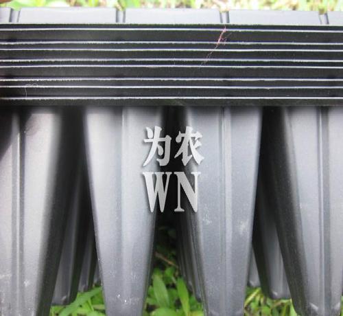 請注意:本圖片來自臺州市路橋為農篩網廠提供的苗木穴盤 林木穴盤